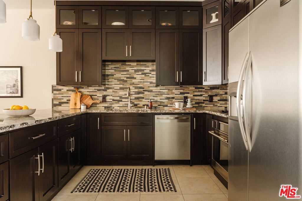 435 W Center Street 315 Property Photo 5