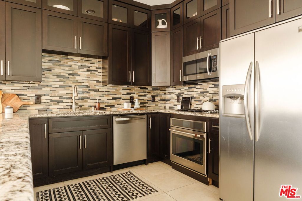 435 W Center Street 315 Property Photo 6