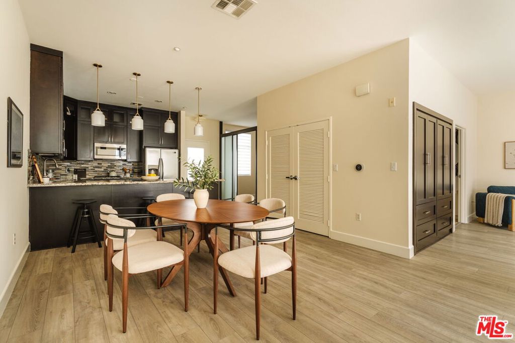 435 W Center Street 315 Property Photo 10