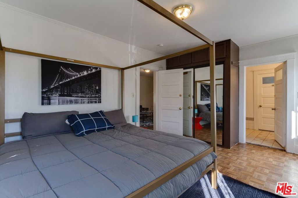 4825 Mascot Street Property Photo 7