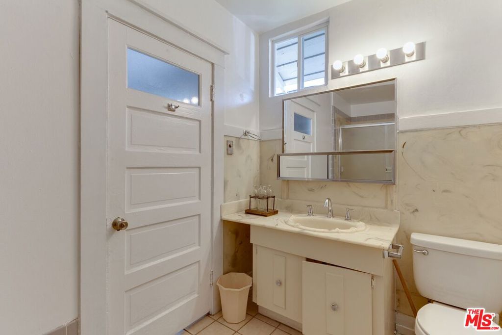 4825 Mascot Street Property Photo 11