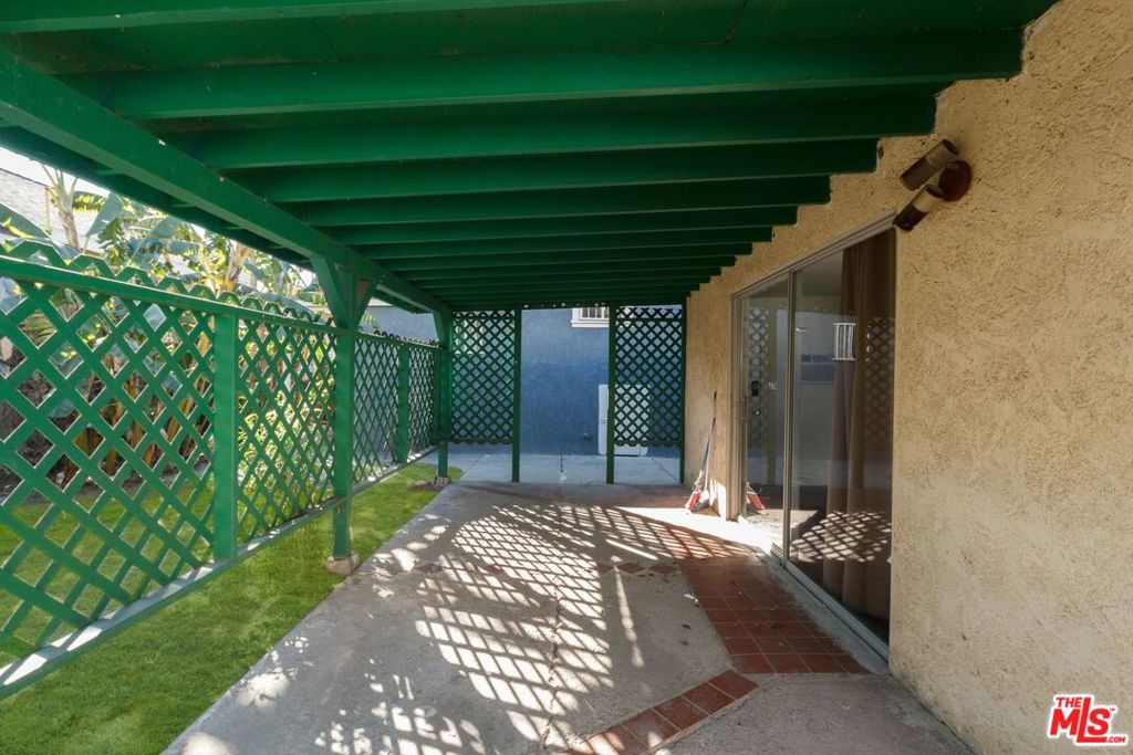 4825 Mascot Street Property Photo 25