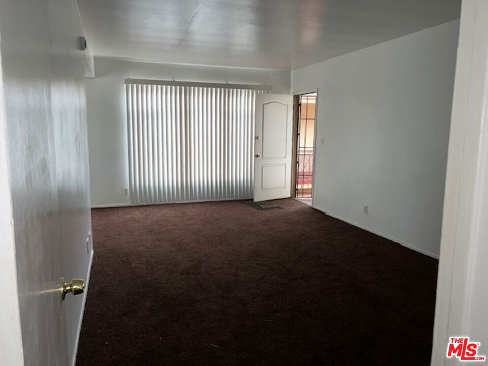10702 Crenshaw Boulevard 5 Property Photo 7