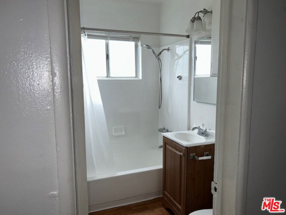 10702 Crenshaw Boulevard 5 Property Photo 18