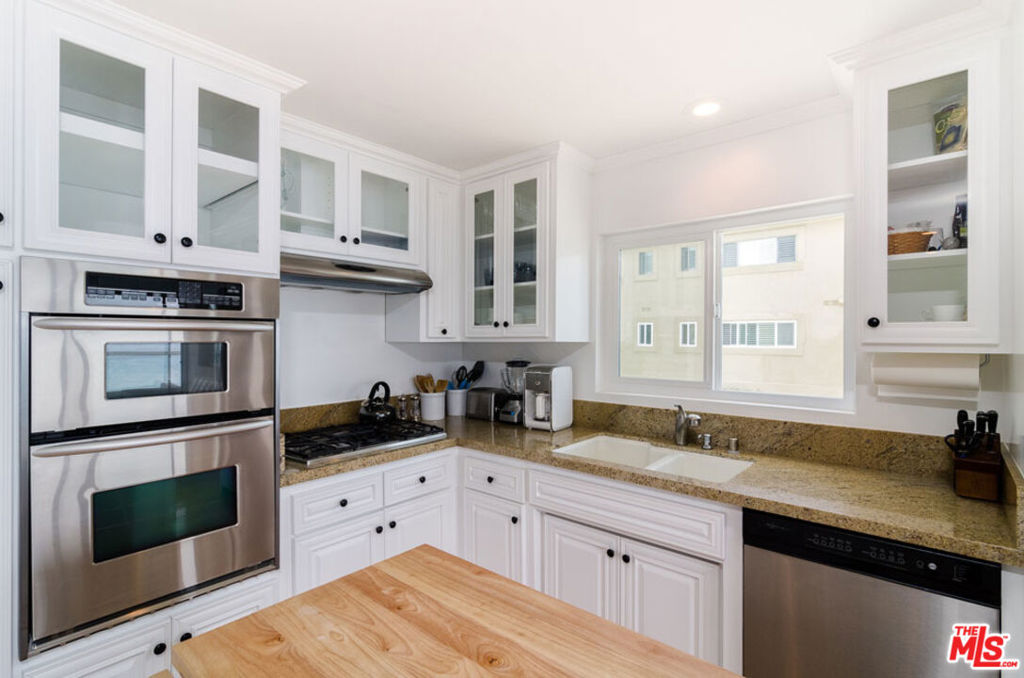 22626 Pacific Coast Highway 12 Property Photo 17