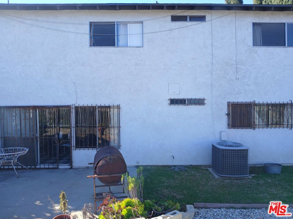 10648 Empire Drive Property Photo 3