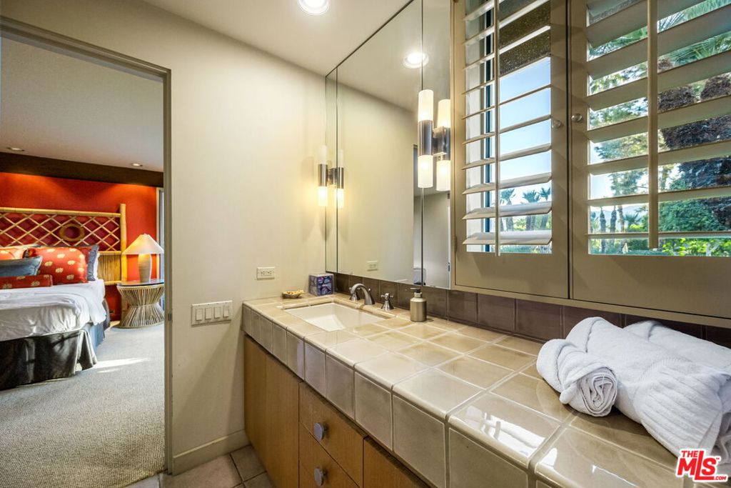 71111 Tamarisk Lane Property Photo 35