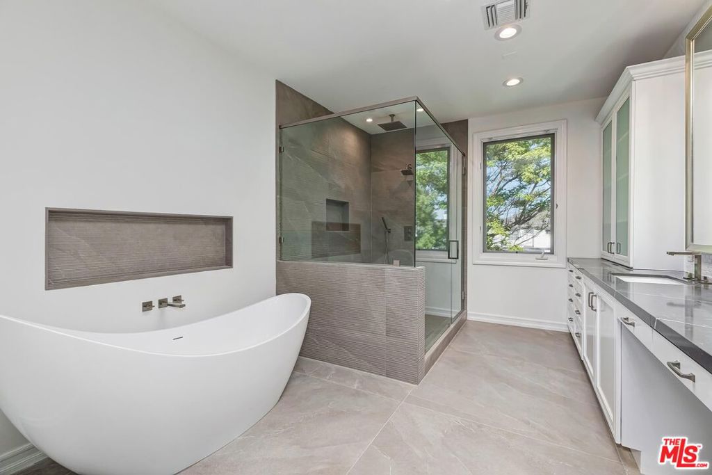 2890 Forrester Drive Property Photo 23