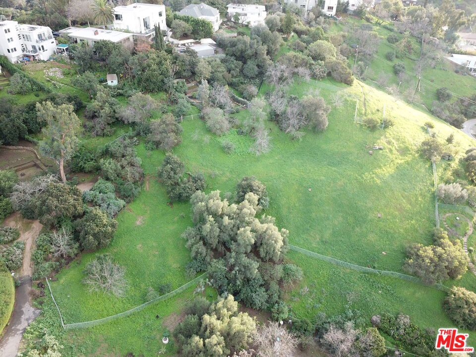 0 Avon Place Property Photo 15