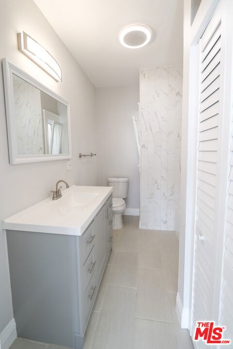 328 W 8th Street Property Photo 4
