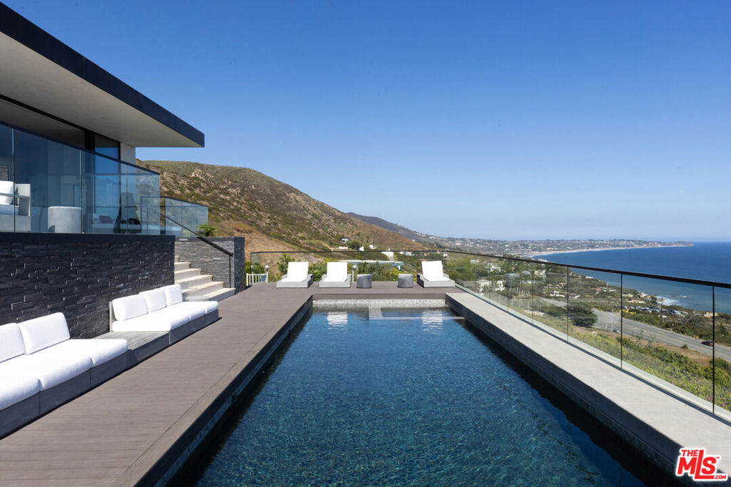 32357 Pacific Coast Highway Property Photo 3
