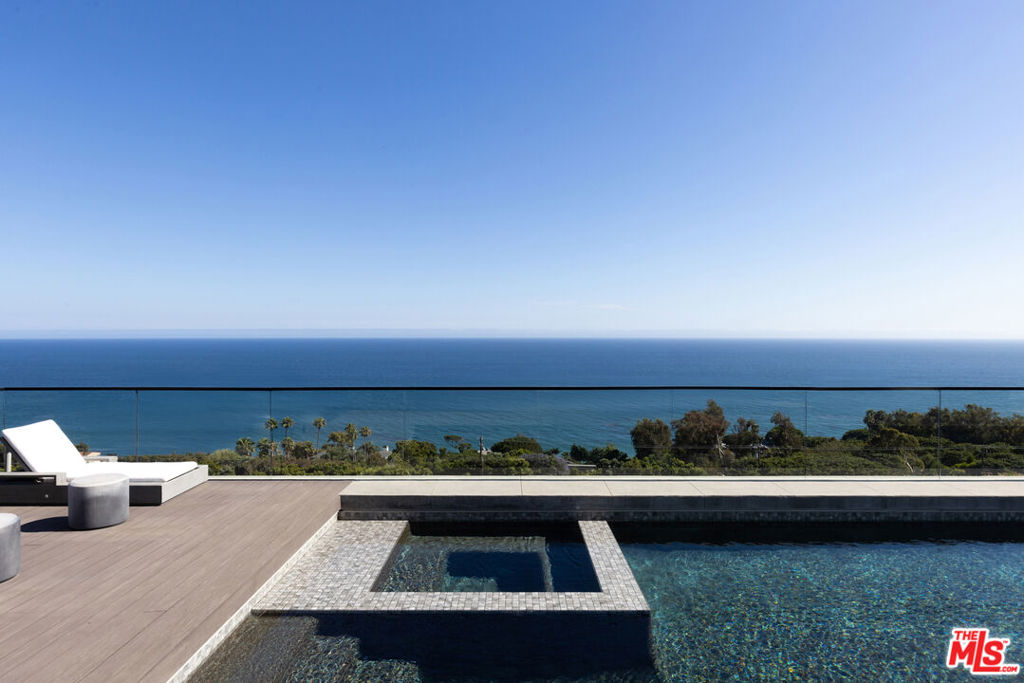 32357 Pacific Coast Highway Property Photo 4