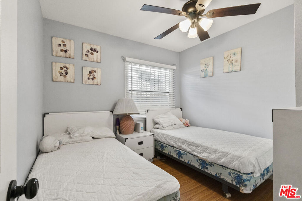 1414 W 54th Street Property Photo 26