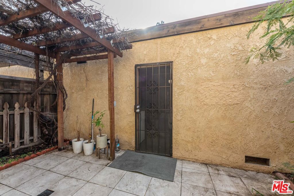 14924 Nordhoff Street 6 Property Photo 35