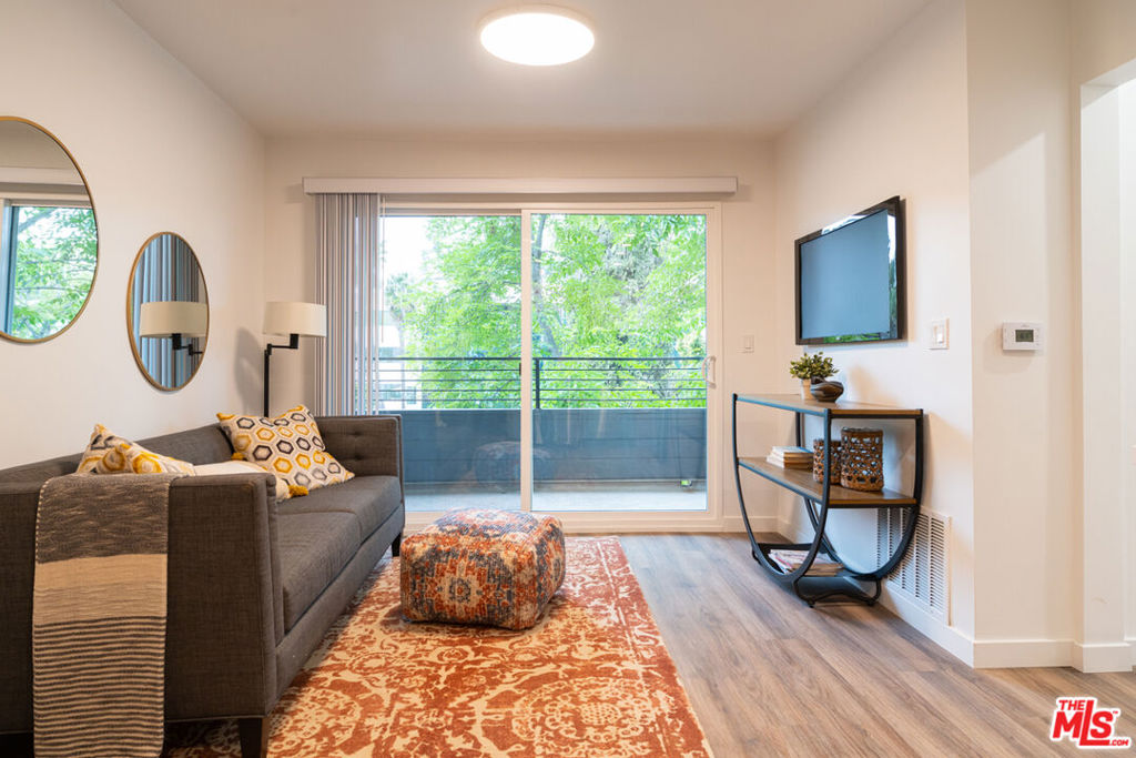 3305 Primera Avenue Property Photo 8