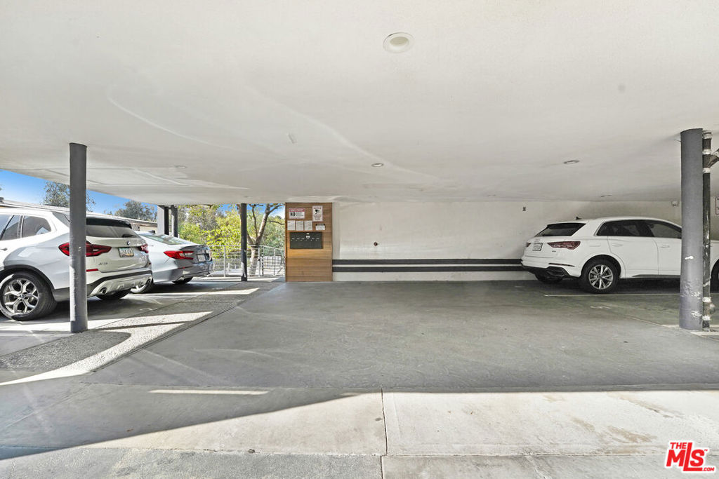 3305 Primera Avenue Property Photo 14
