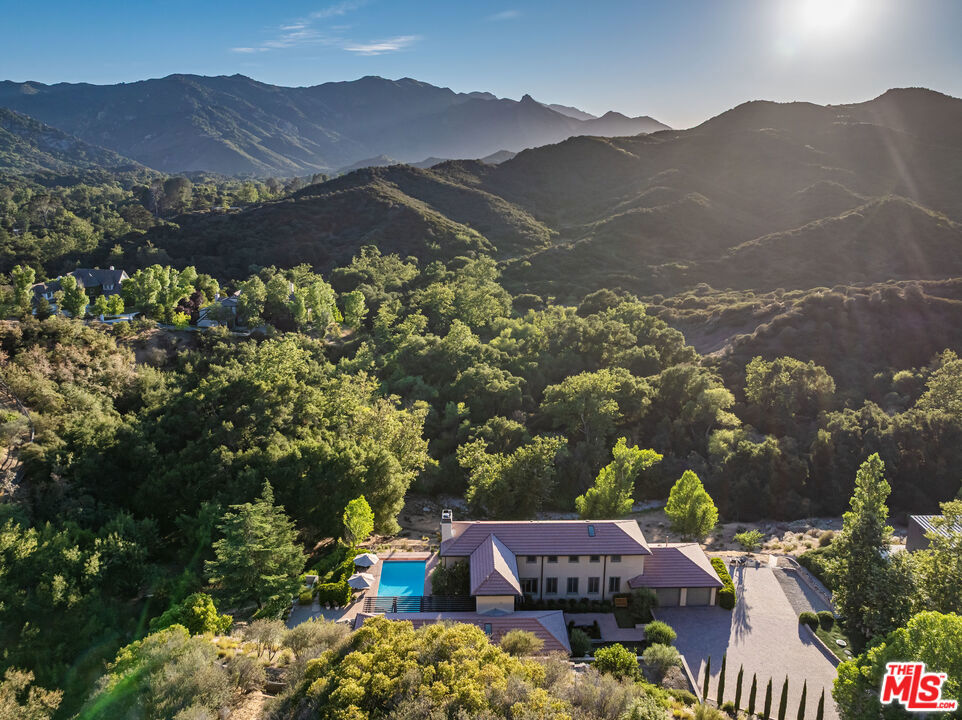 1045 Cold Canyon Road Property Photo 1