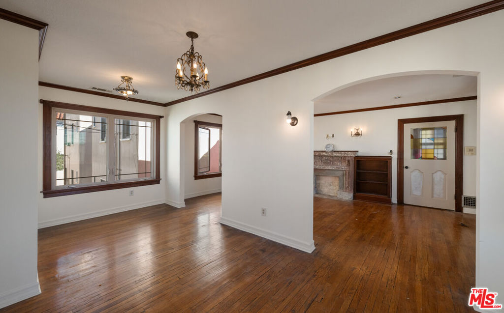 2331 Lucerne Avenue Property Photo 9