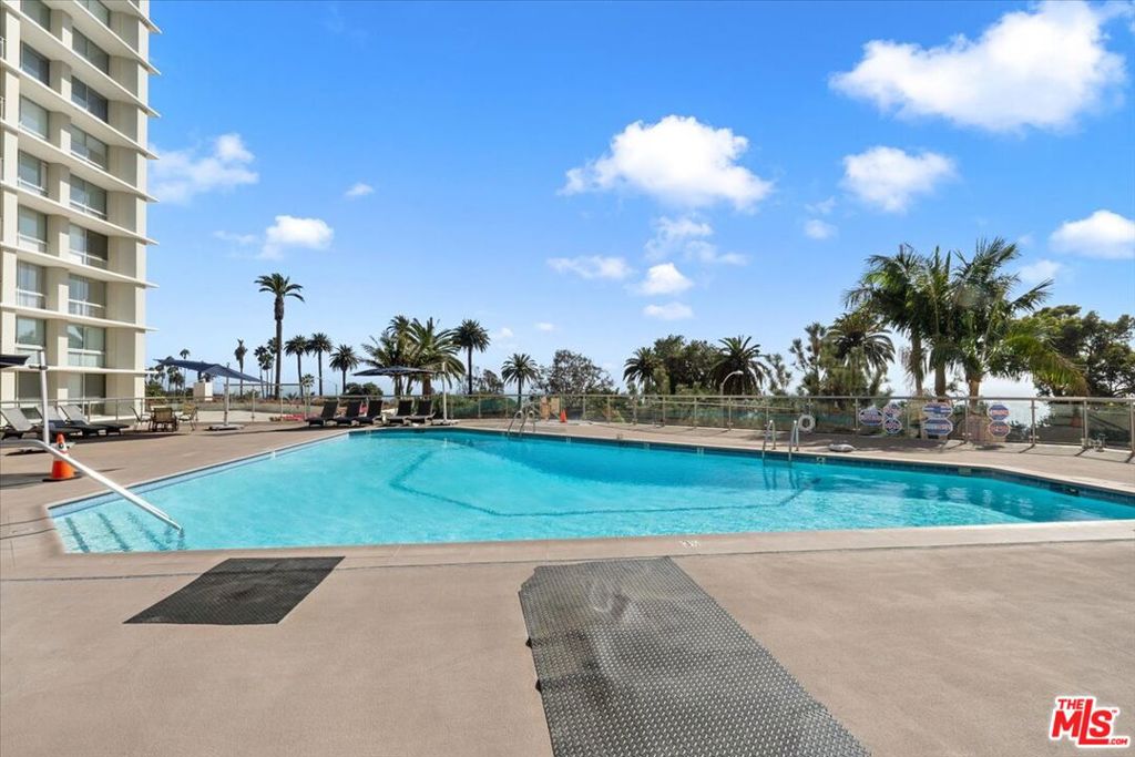 201 Ocean 1101b Property Photo 3