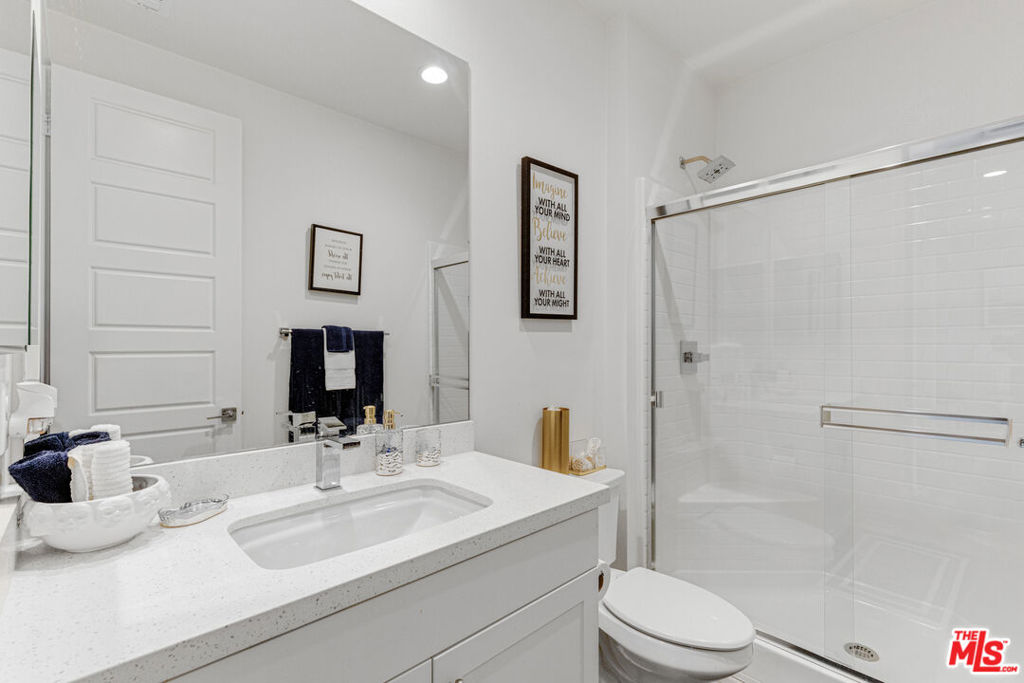 38924 Malva Rosa Drive Property Photo 12