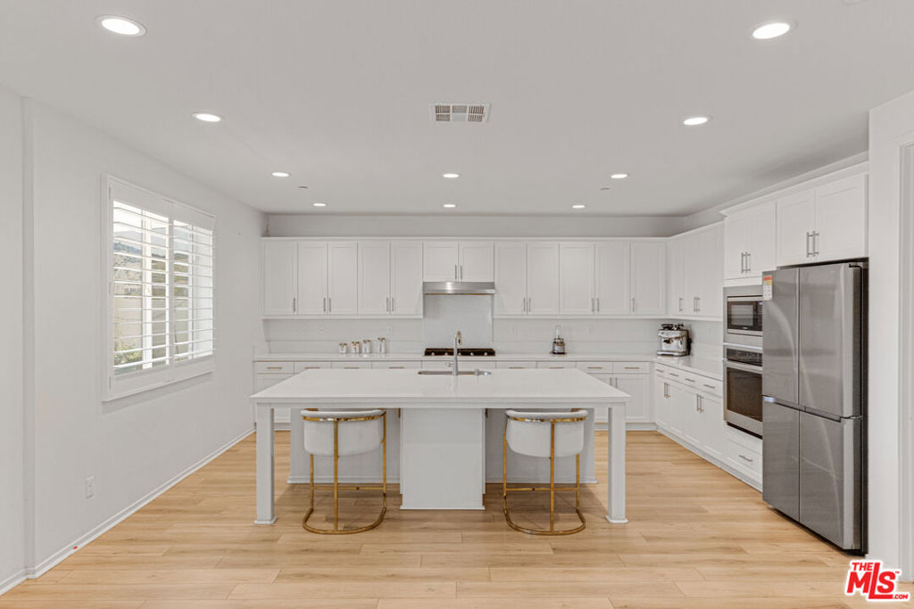 38924 Malva Rosa Drive Property Photo 16