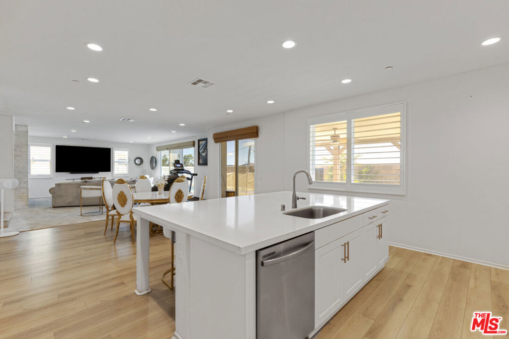 38924 Malva Rosa Drive Property Photo 18
