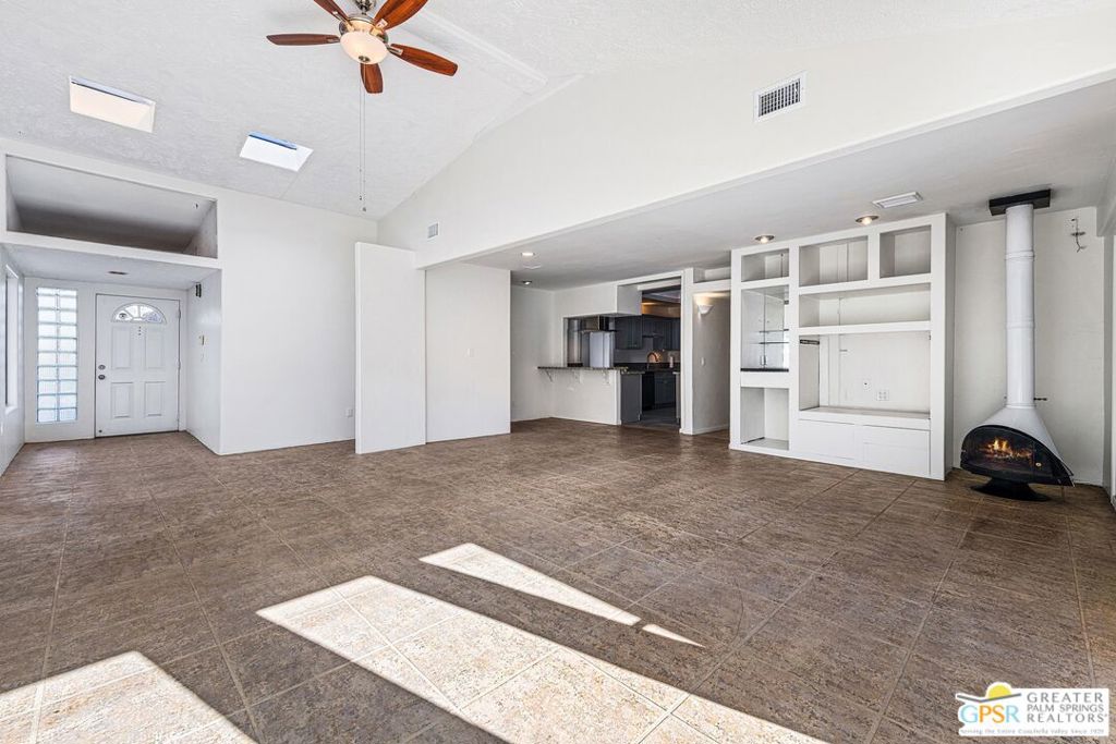 111 Canyon Rock Road Property Photo 4