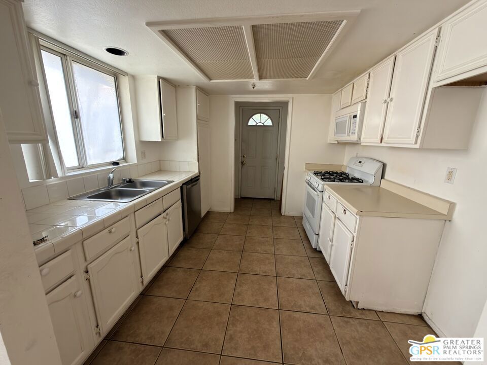 29395 Avenida La Paz Property Photo 28
