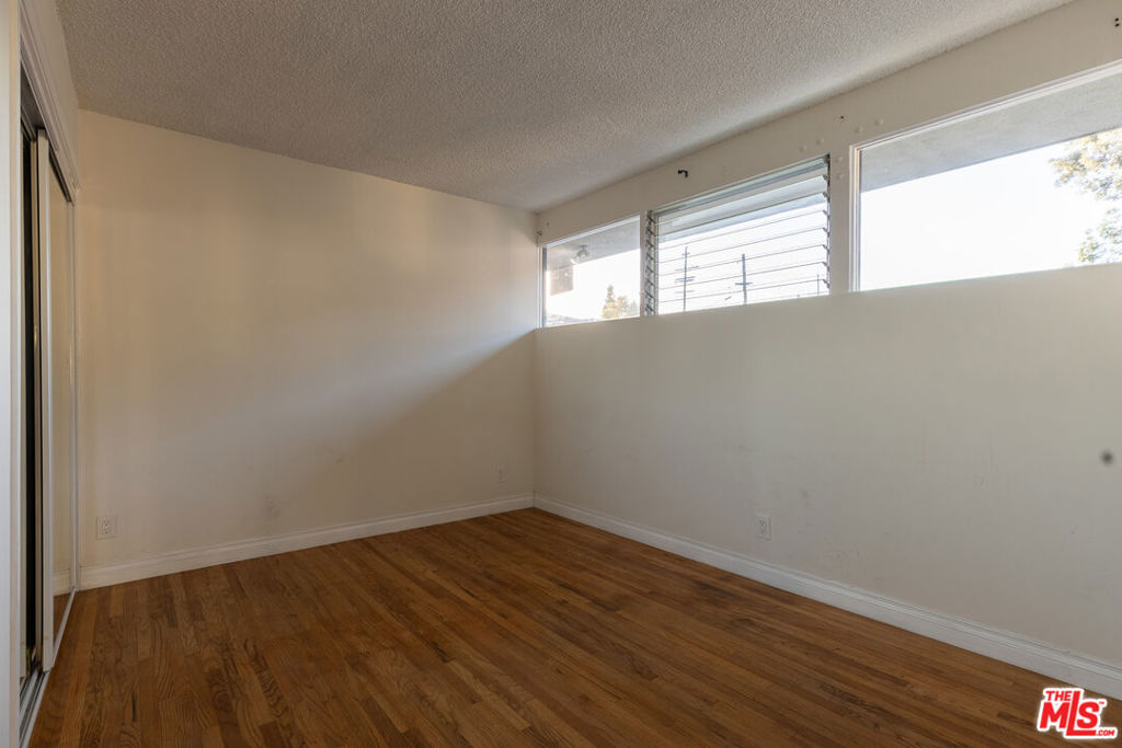 11133 Rose Avenue 17 Property Photo 16