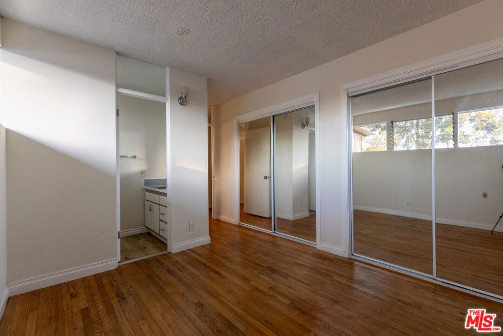 11133 Rose Avenue 17 Property Photo 17