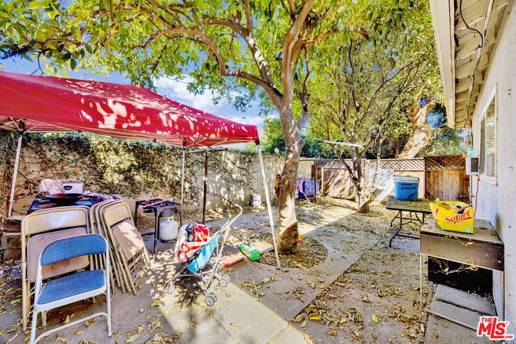 14541 Hart Street Property Photo 28