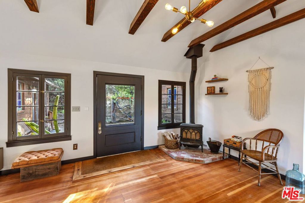 1551 Penny Road Property Photo 4