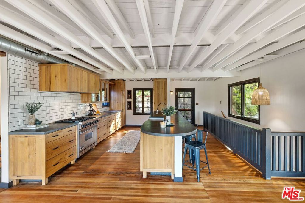 1551 Penny Road Property Photo 15