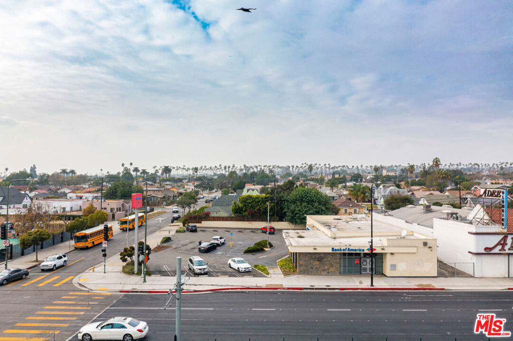 5471 Crenshaw Boulevard Property Photo 1