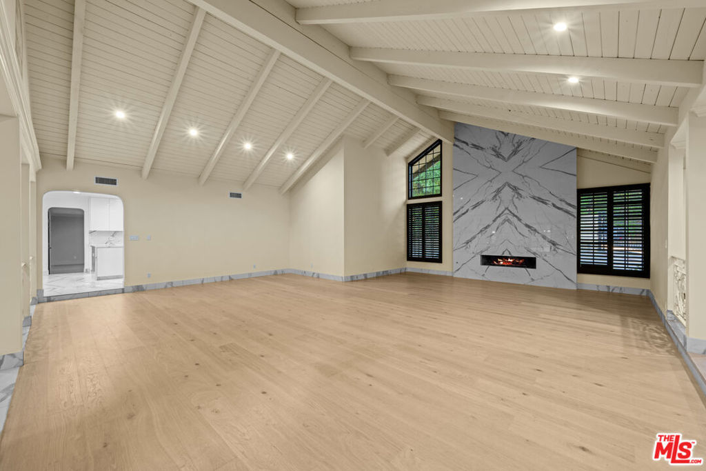 17449 Sumiya Drive Property Photo 13