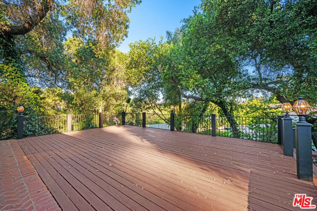 17449 Sumiya Drive Property Photo 37