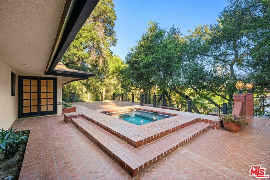 17449 Sumiya Drive Property Photo 47