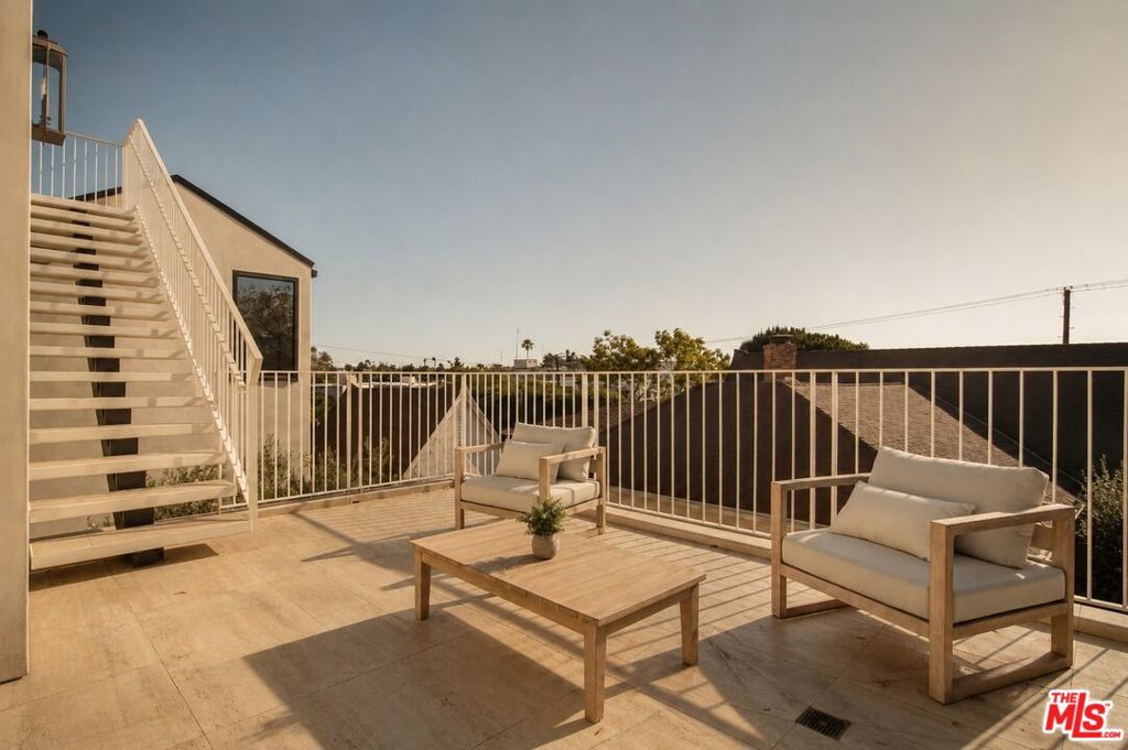 2048 Linnington Avenue Property Photo 14