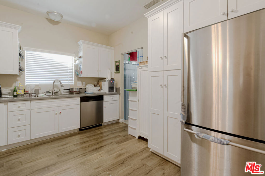 1409 S New Hampshire Avenue Property Photo 11