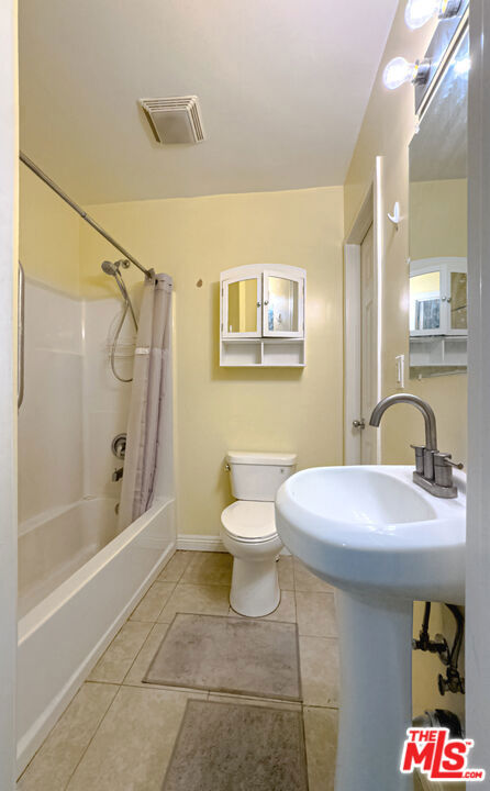 1409 S New Hampshire Avenue Property Photo 13