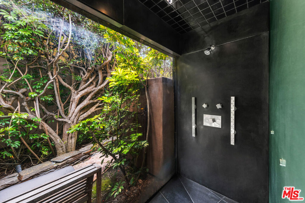 29020 Cliffside Drive Property Photo 35