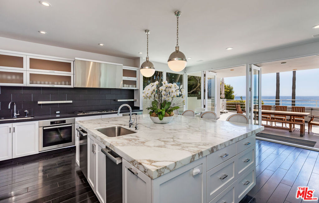 27420 Pacific Coast Highway Property Photo 12