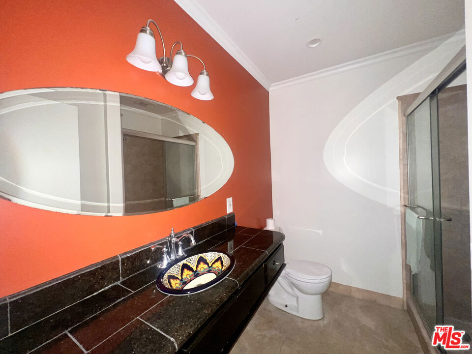 2737 S Robertson Boulevard Property Photo 10