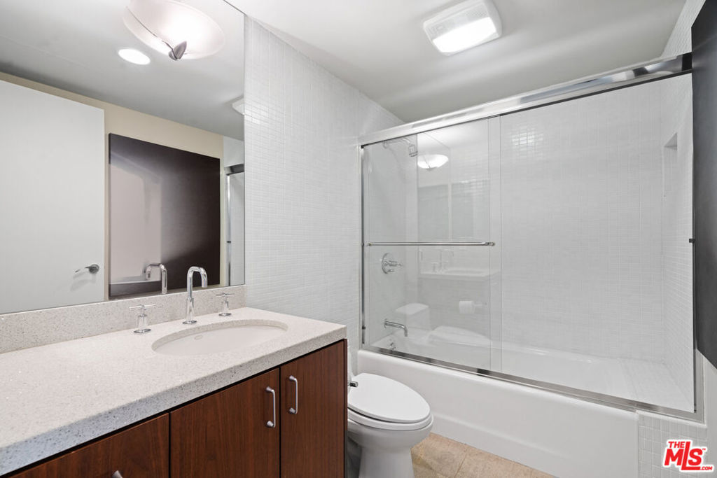 2207 Bowmont Drive Property Photo 26
