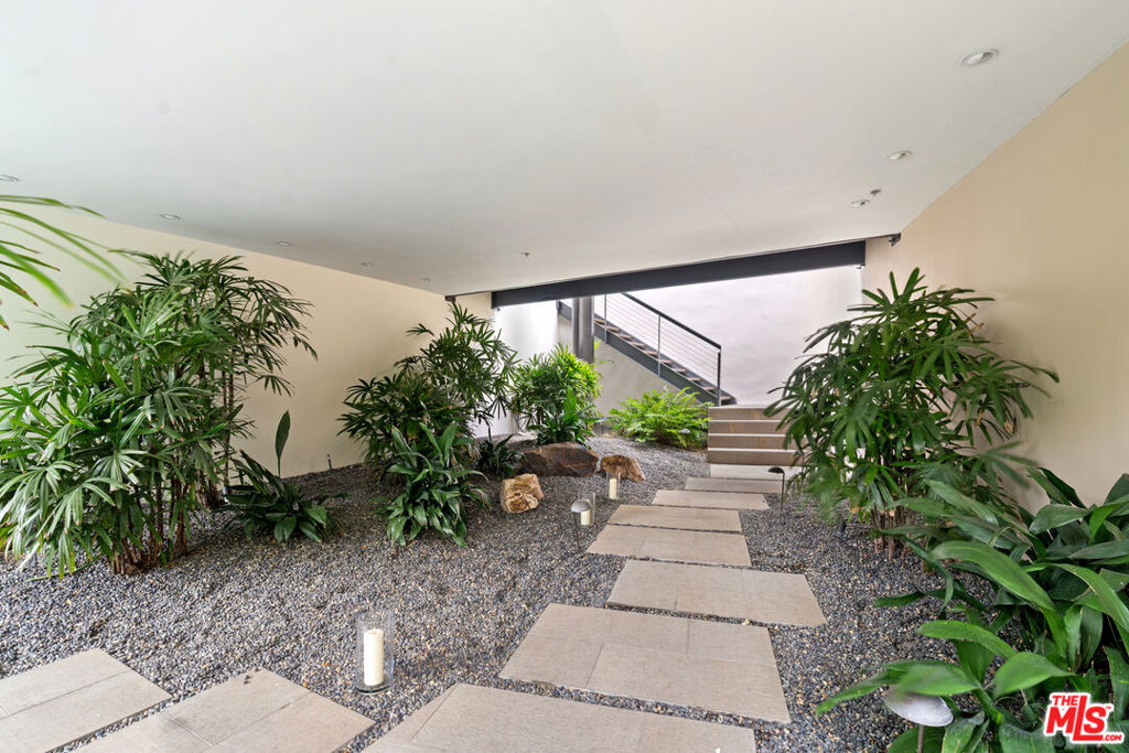 2207 Bowmont Drive Property Photo 51
