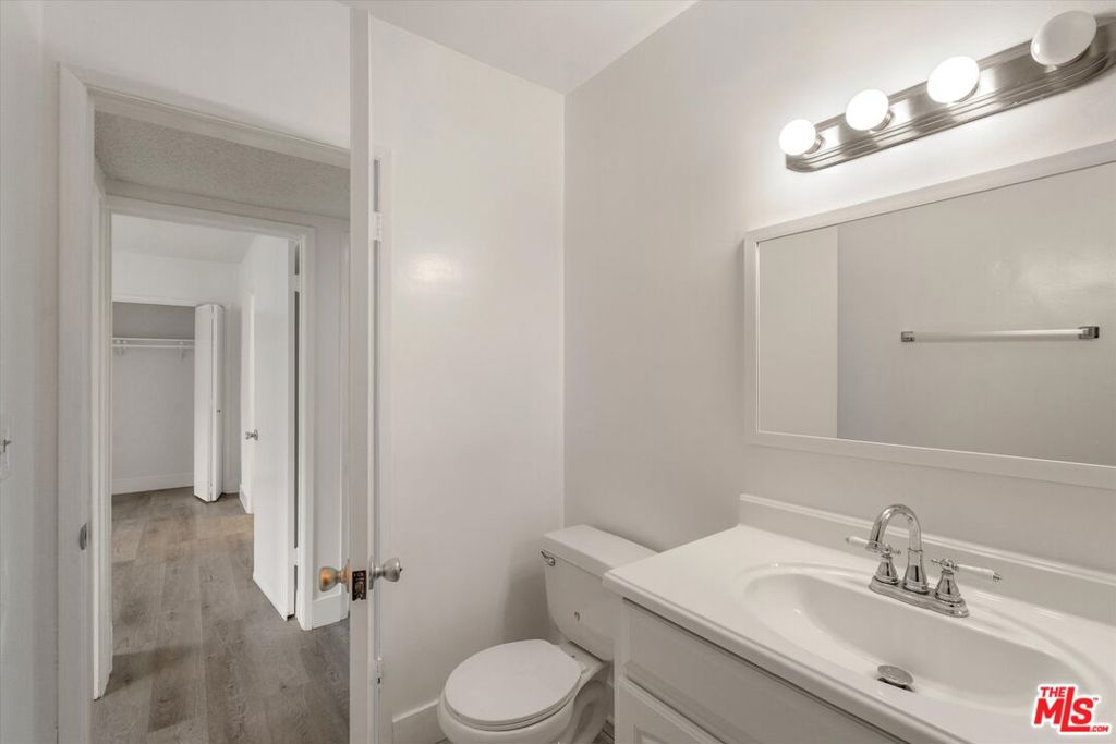 1101 Lincoln Boulevard 5 Property Photo 12
