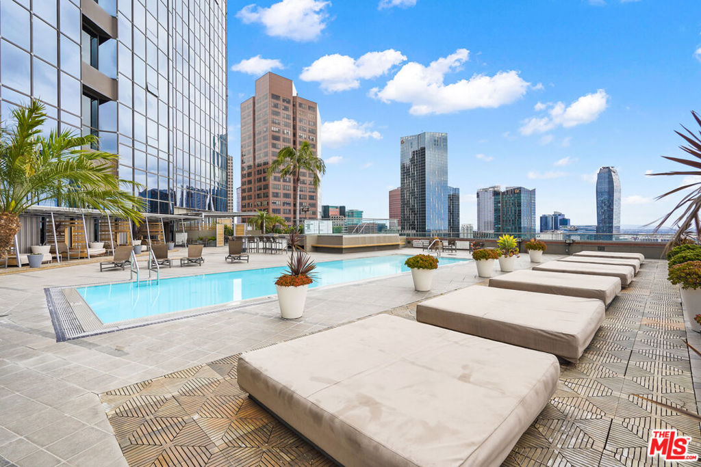 1100 Wilshire Boulevard 2610 Property Photo 19
