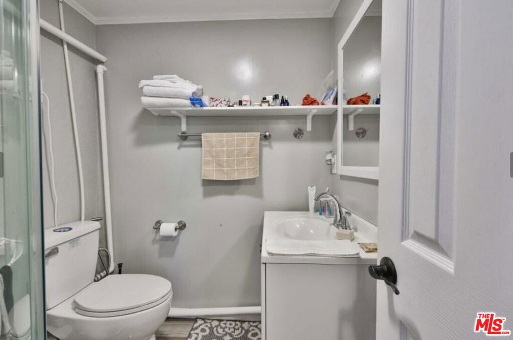 26640029 Property Photo 40