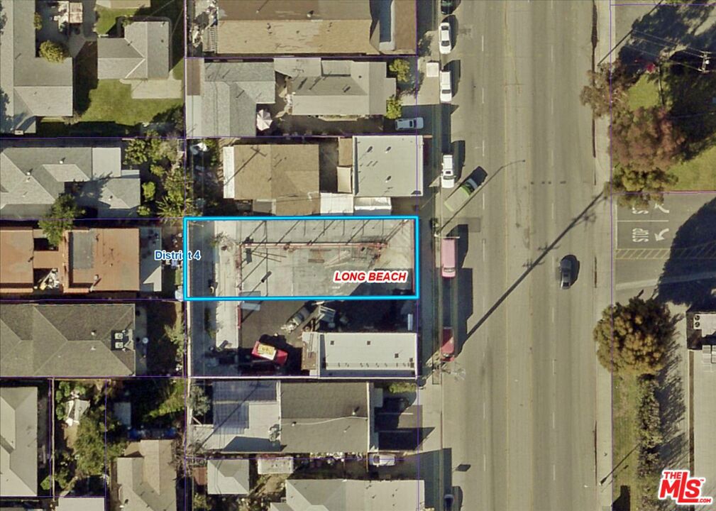 5939 1/2 Cherry Avenue Property Photo 1