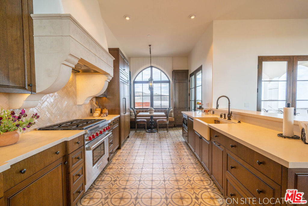 9785 Deer Creek Road Property Photo 20